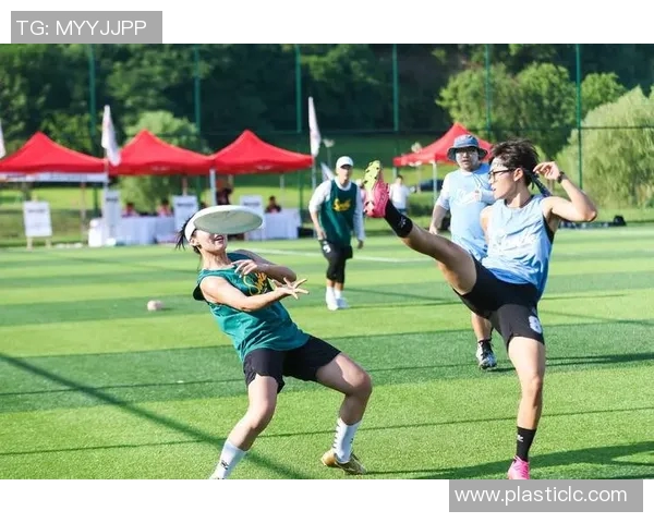 杨强专访:从飞盘新手到赛场高手的成长之路回顾 杨强专访:从飞盘新手到赛场高手的成长之路回顾