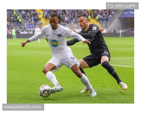 法兰克福主场战平乌尔姆,2-2平局共分1分,赛后双方表现解读 法兰克福主场战平乌尔姆,2-2平局共分1分,赛后双方表现解读