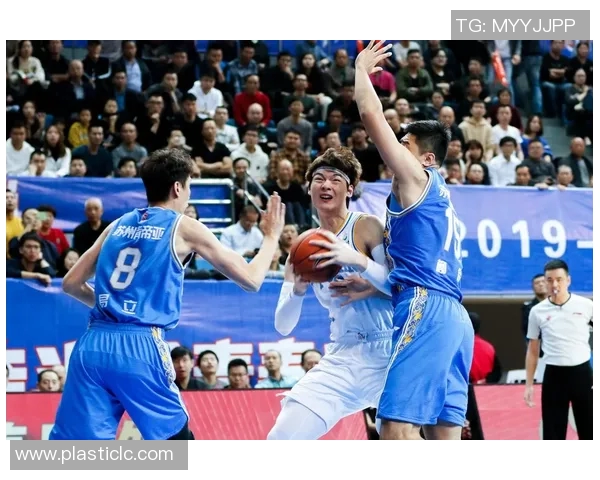 福建男篮遭遇两连败,晋级形势岌岌可危